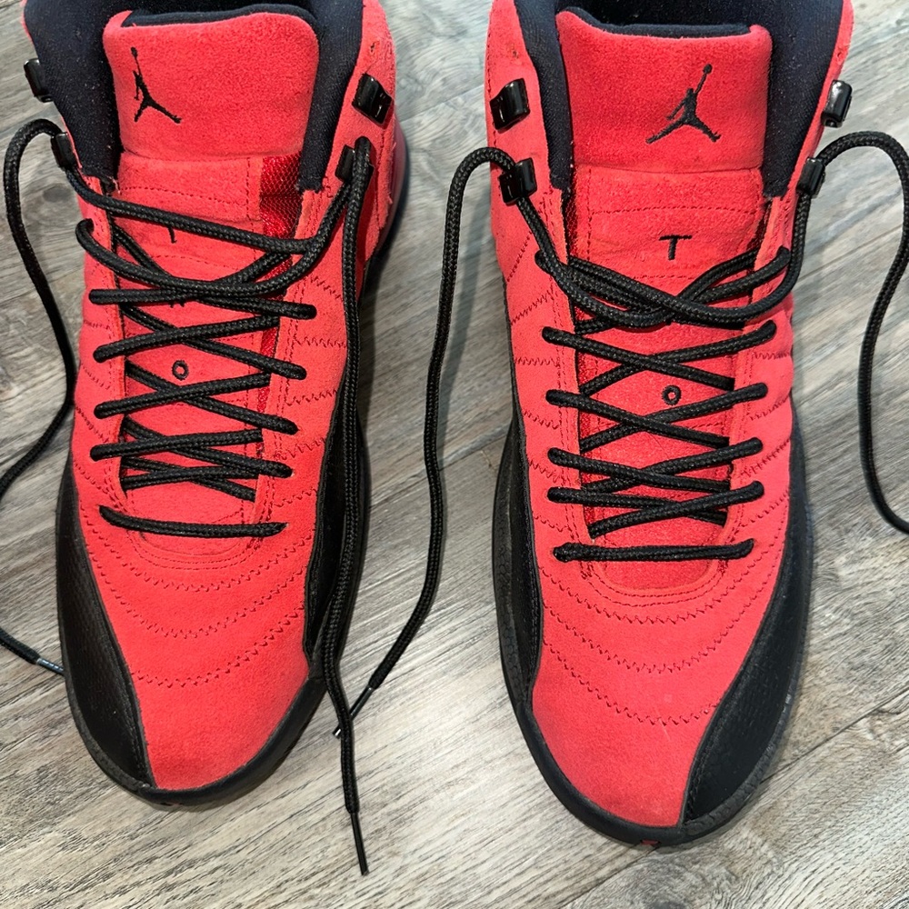 Jordan 12 Reverse Flu Game - Picture 7 of 9